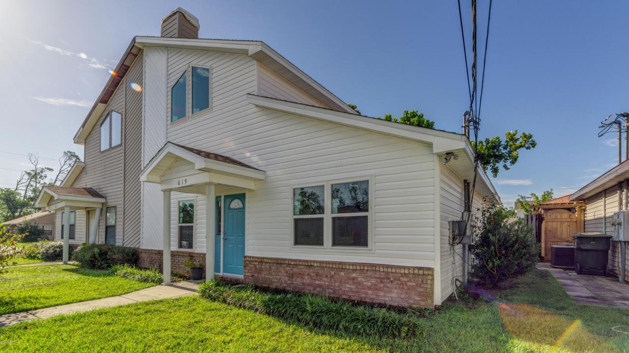 619 24th Street - Photo 1
