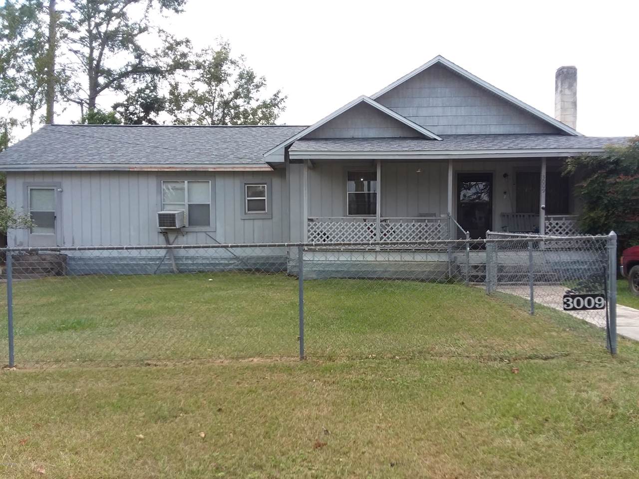 3009 8th Street - Photo 1