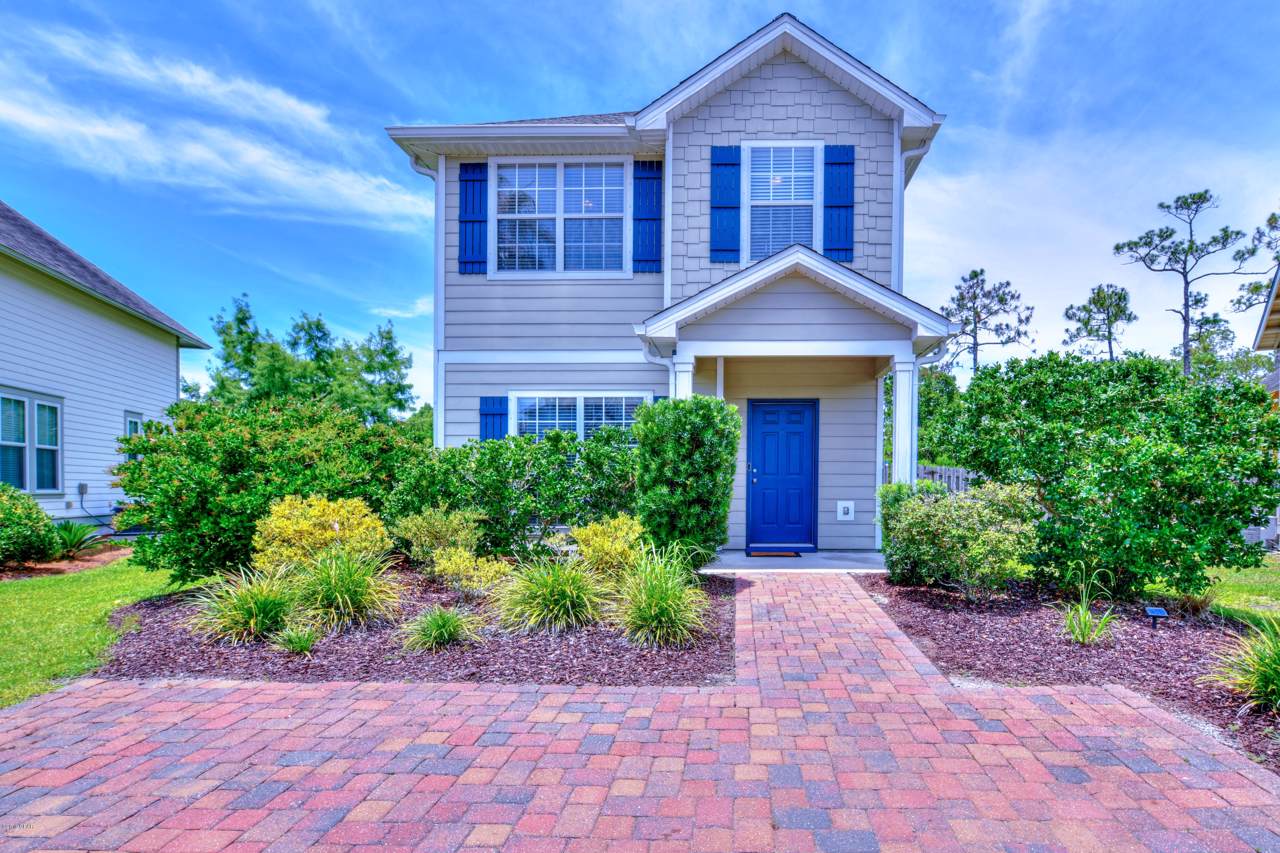 330 Madison Circle - Photo 1