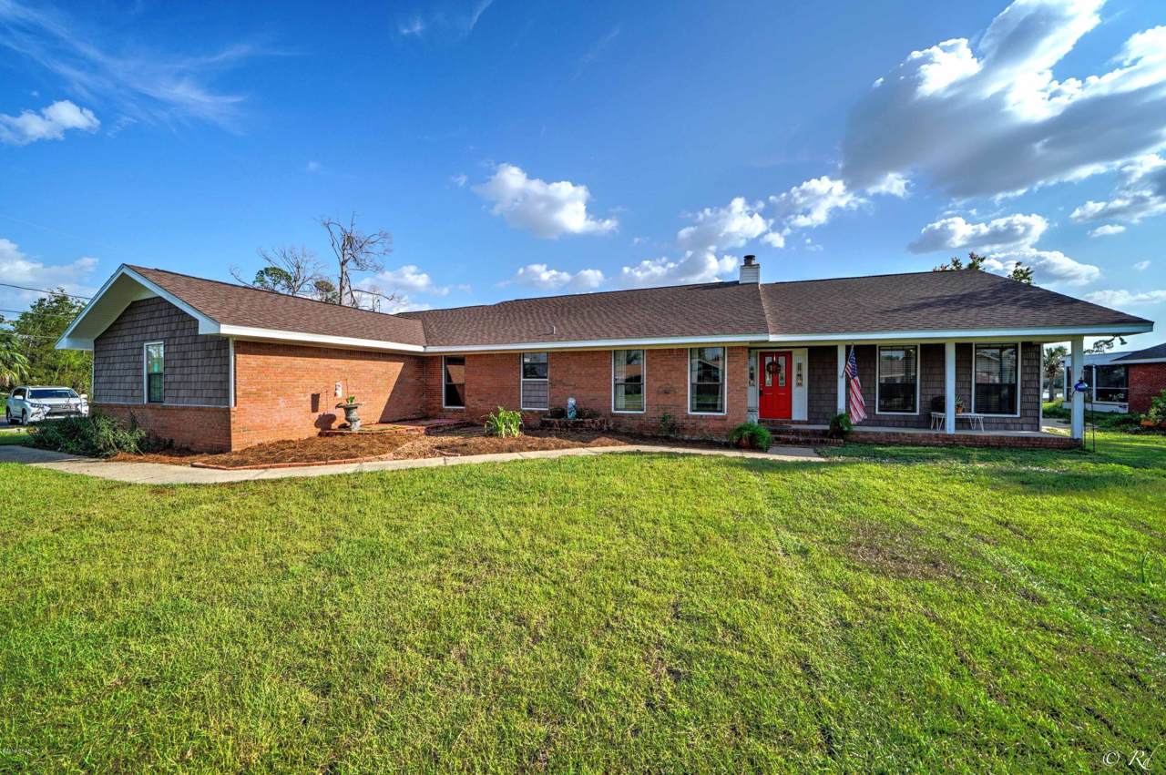 810 Carolina Avenue - Photo 1