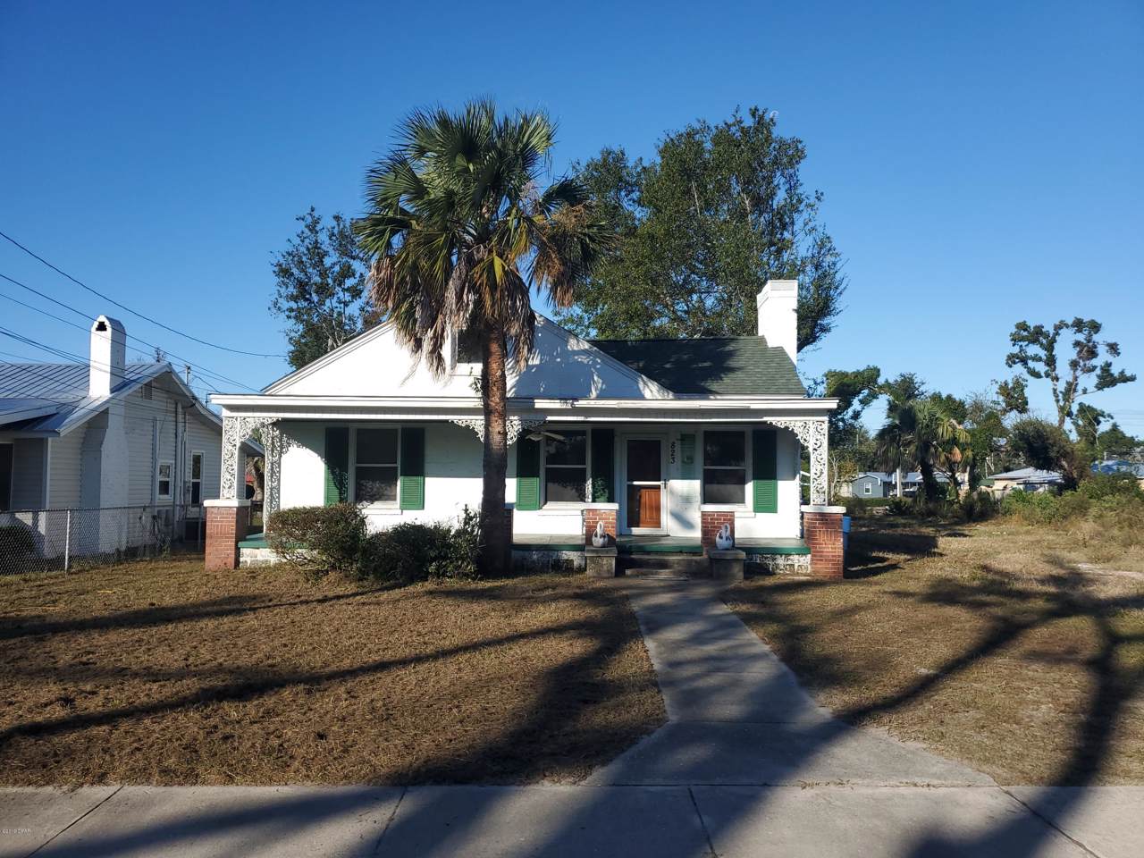 823 Grace Avenue - Photo 1