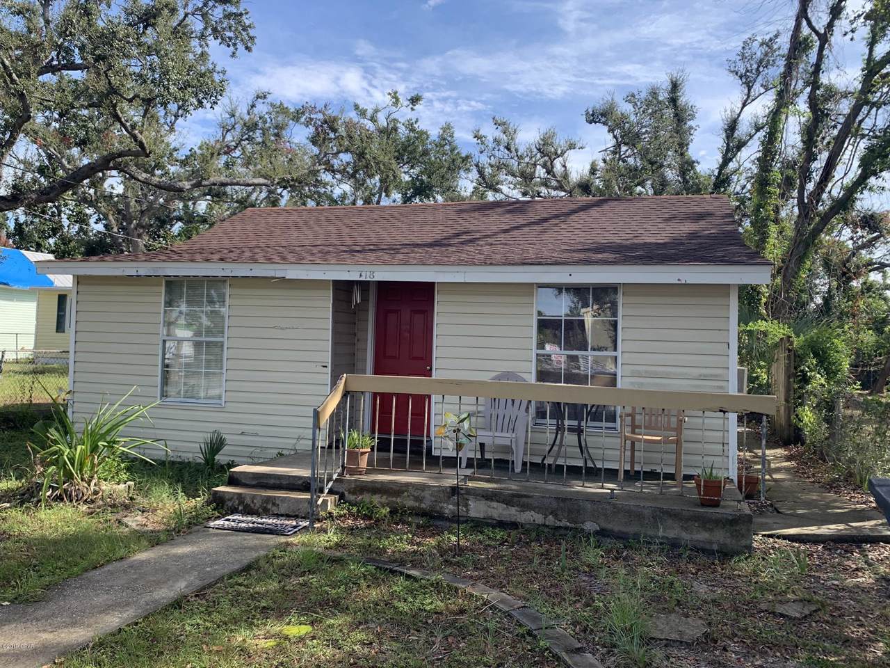 718 Mulberry Avenue - Photo 1