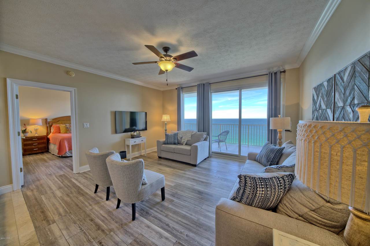 5004 Thomas Drive - Photo 1