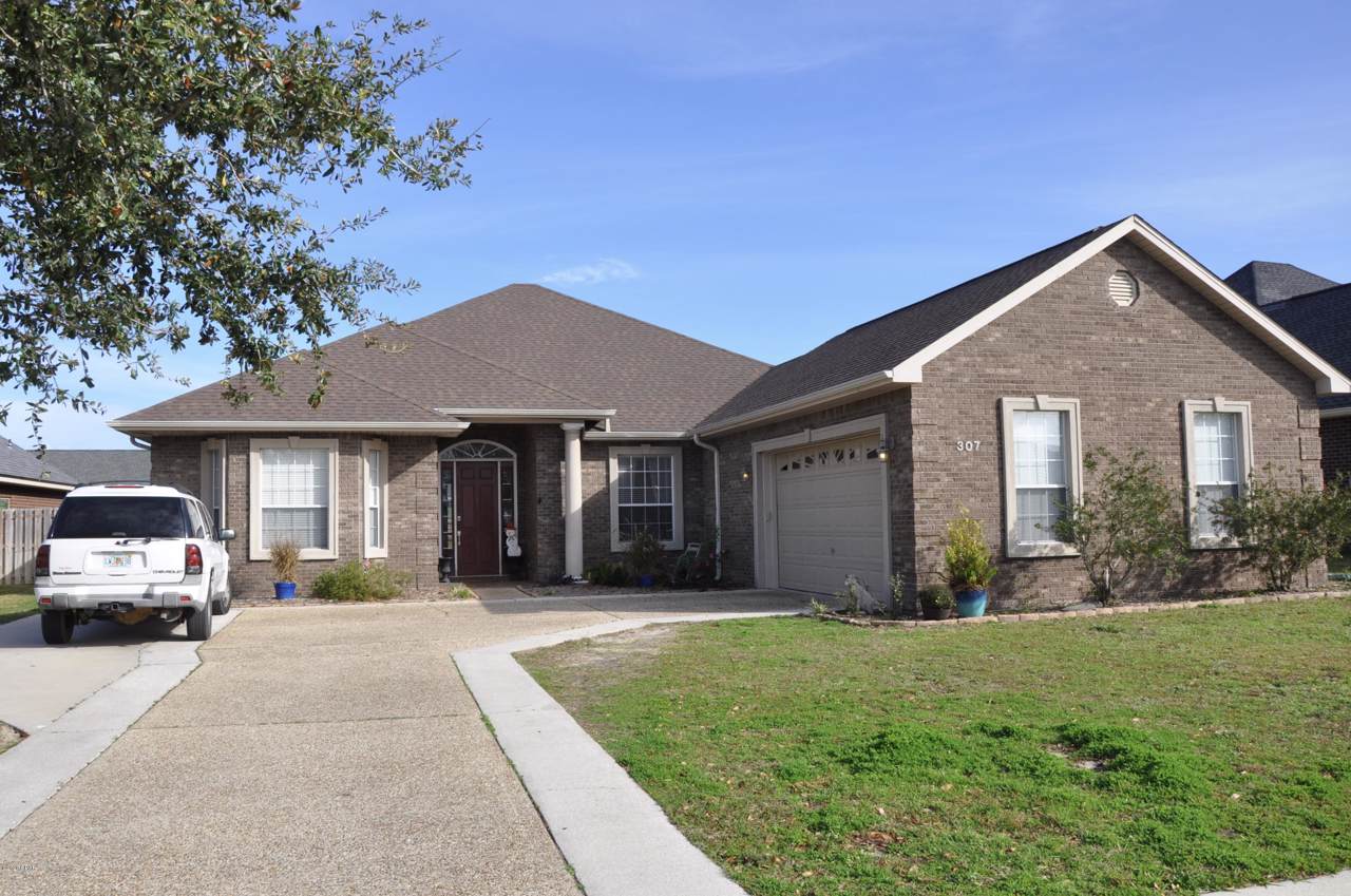 307 Willow Way - Photo 1