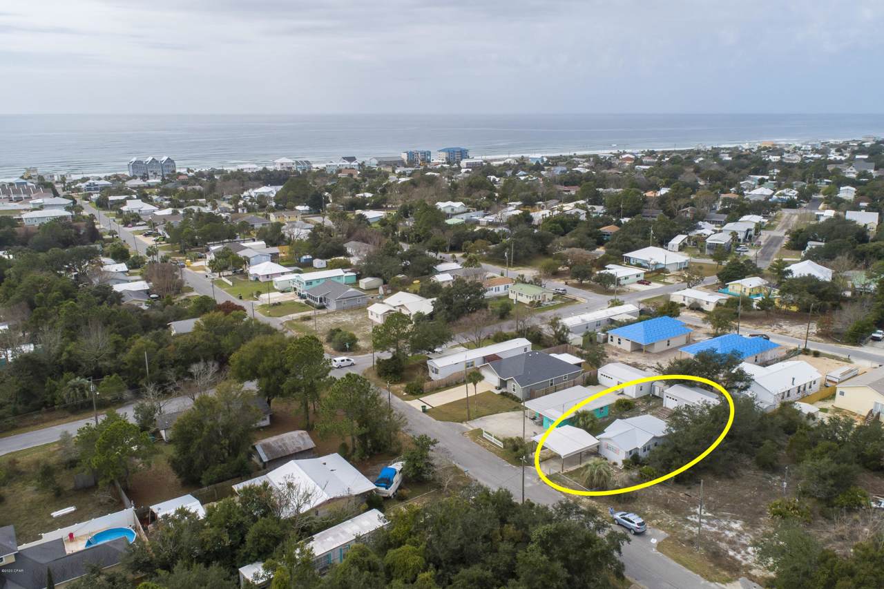 315 Oleander Drive - Photo 1