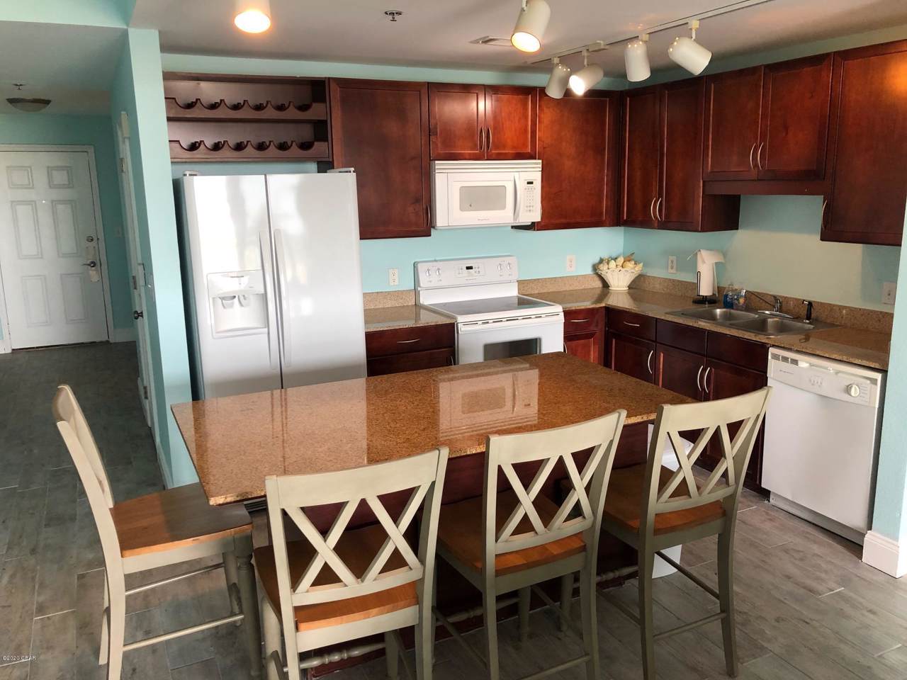 9902 Thomas Drive - Photo 1