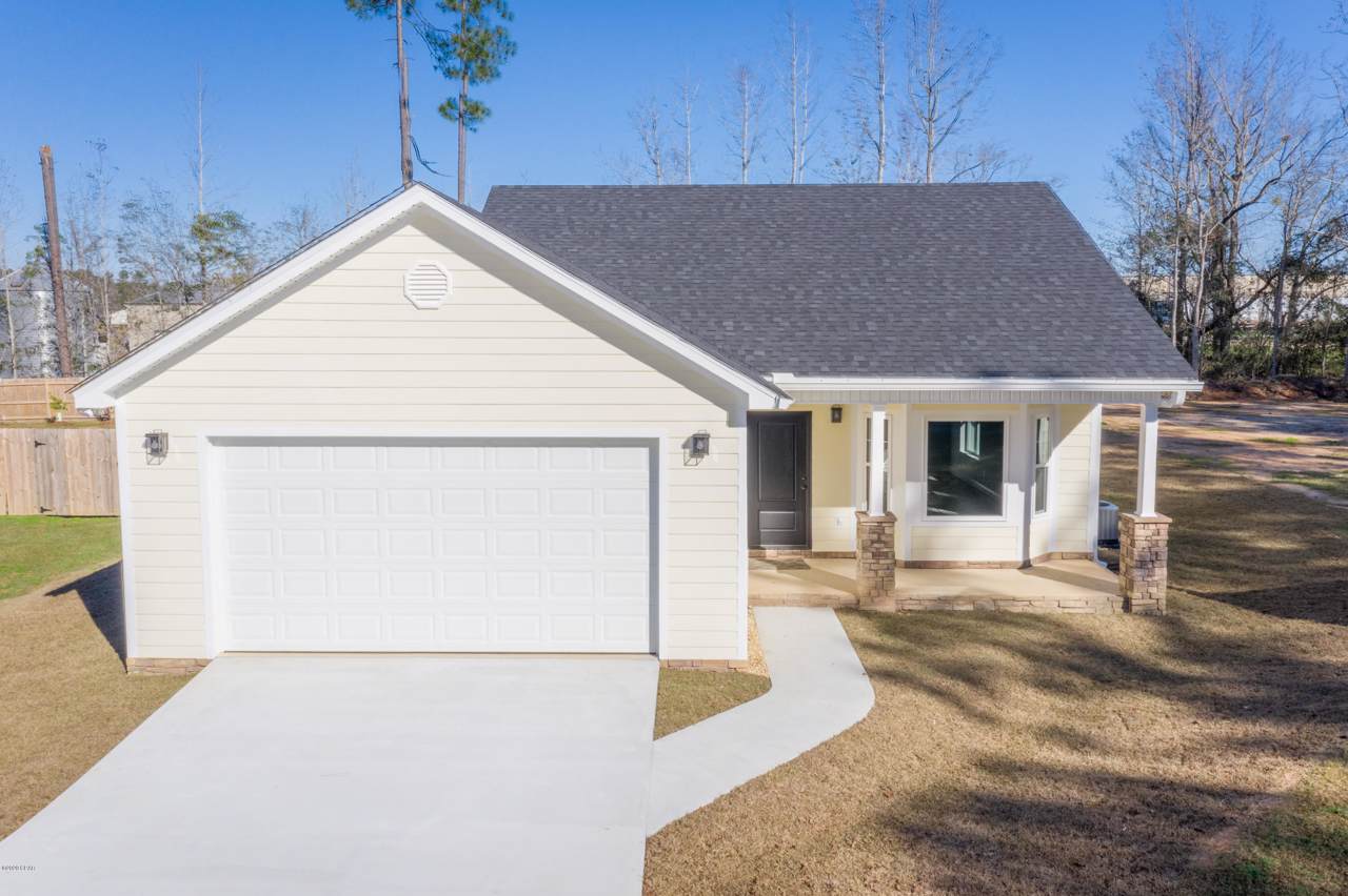 965 Haywood Drive - Photo 1