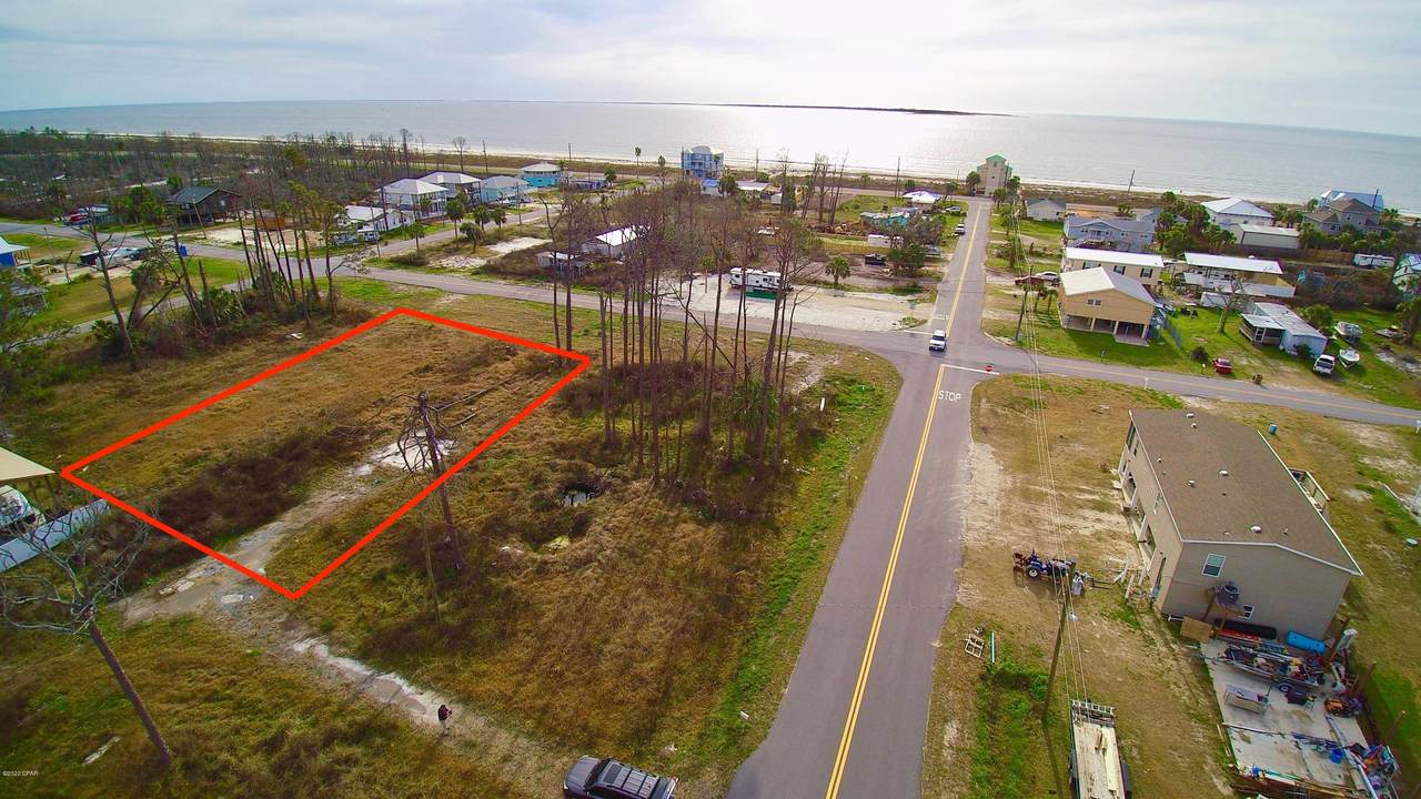 6330 Americus Avenue - Photo 1