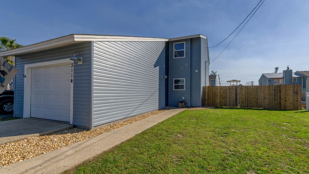3114 Debra Boulevard - Photo 1