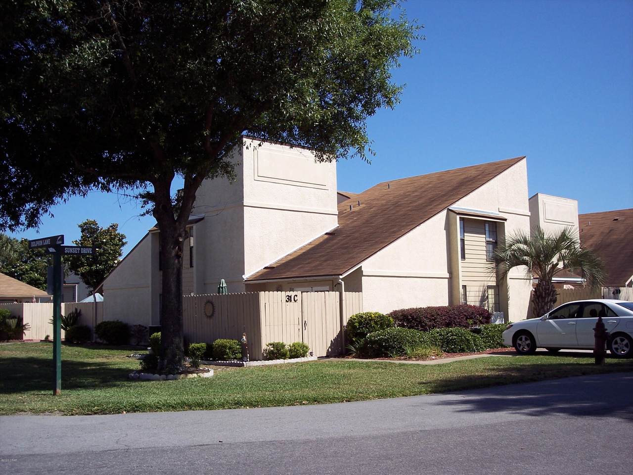 17462 Front Beach Road - Photo 1