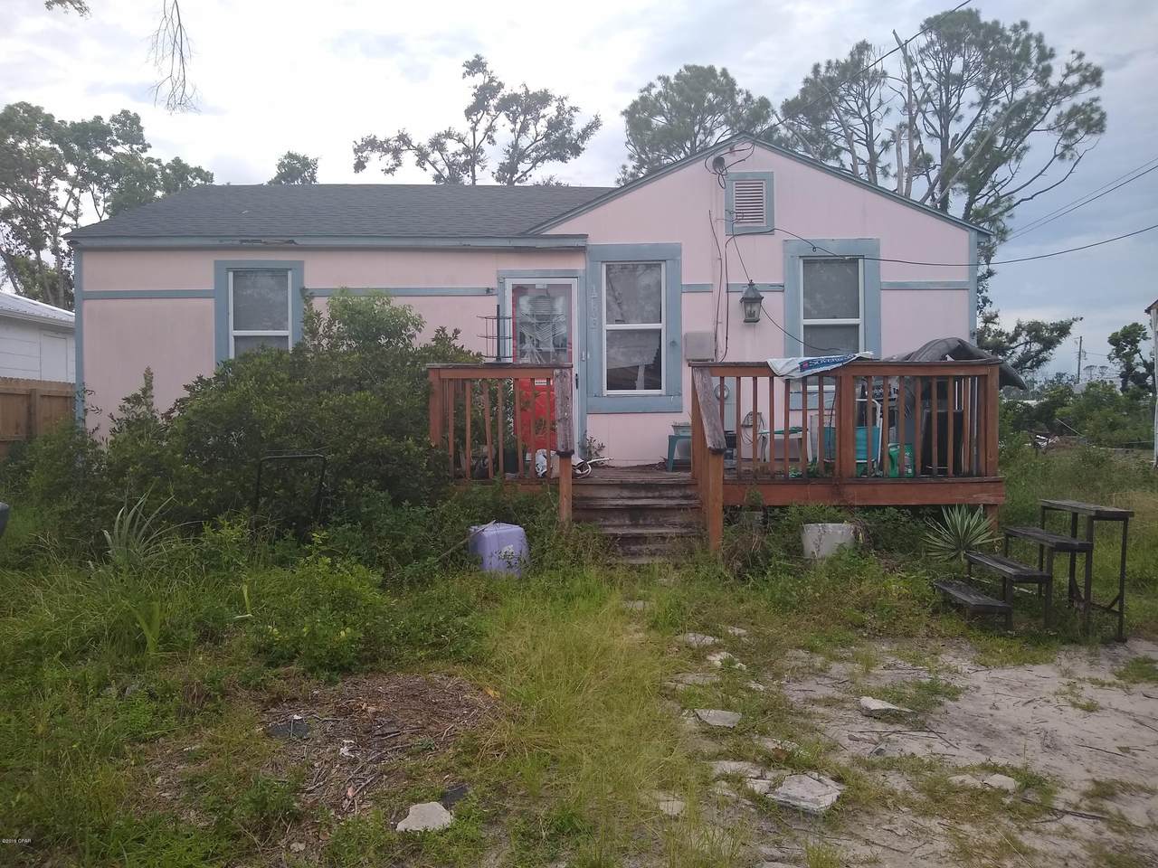 1703 Deer Avenue - Photo 1