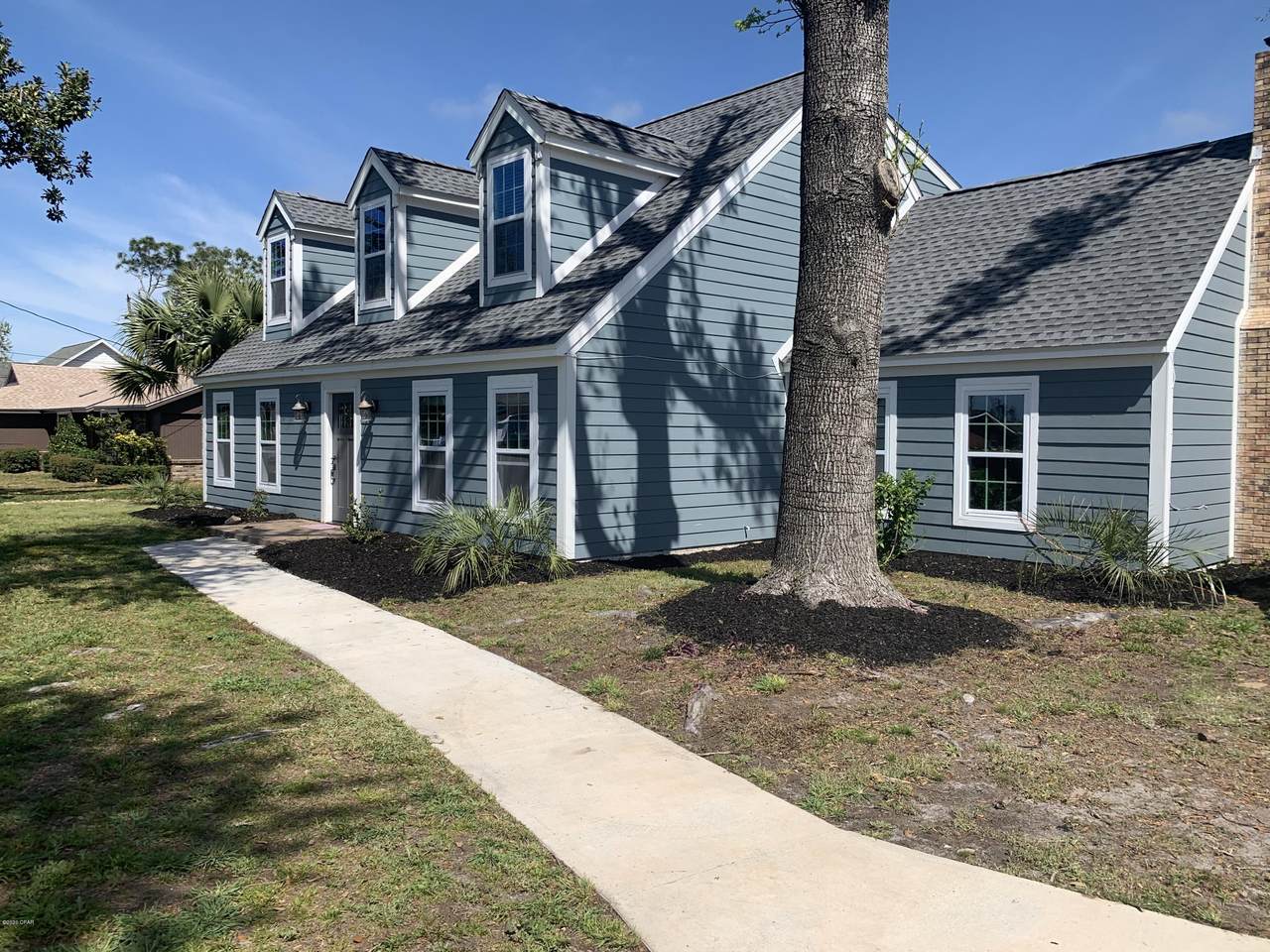 3000 Kingswood Drive - Photo 1