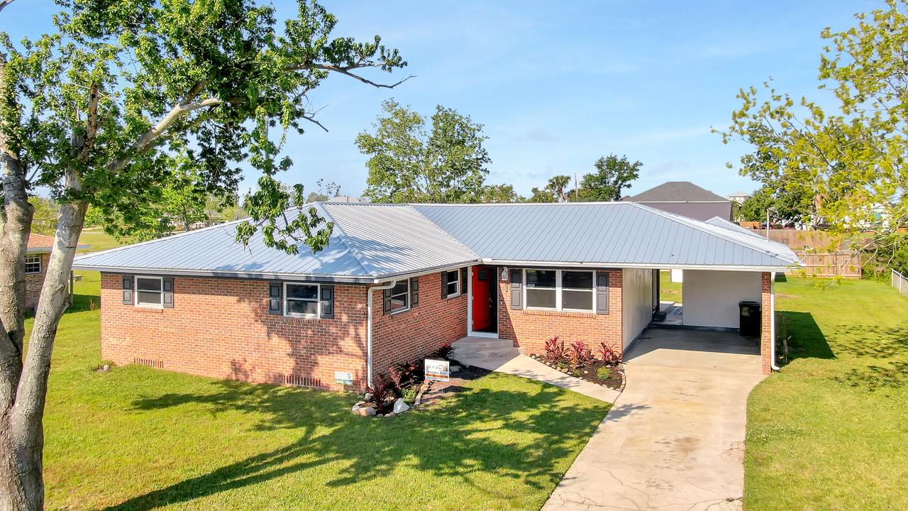 118 Carolina Avenue - Photo 1 118 Carolina Avenue - Photo 1