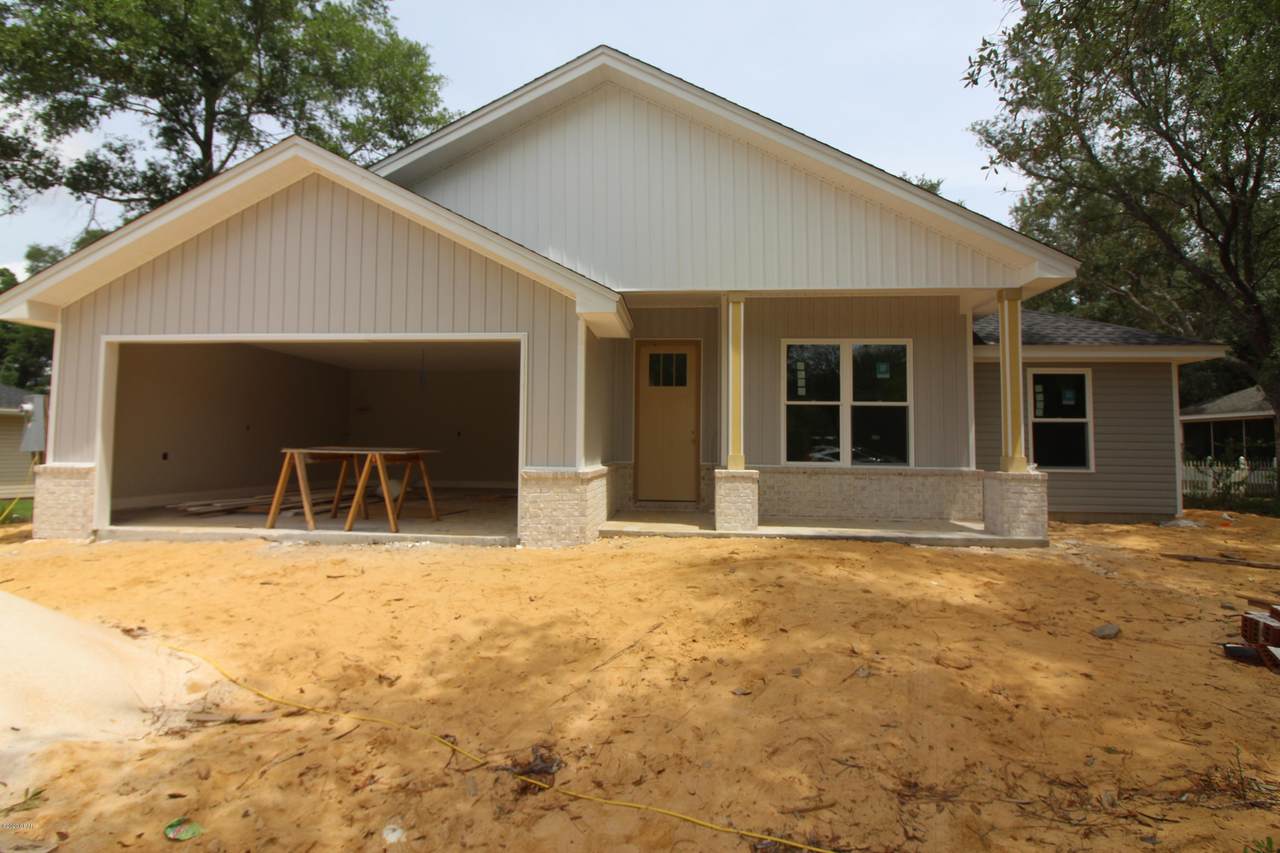 4347 Leisure Lakes Drive - Photo 1