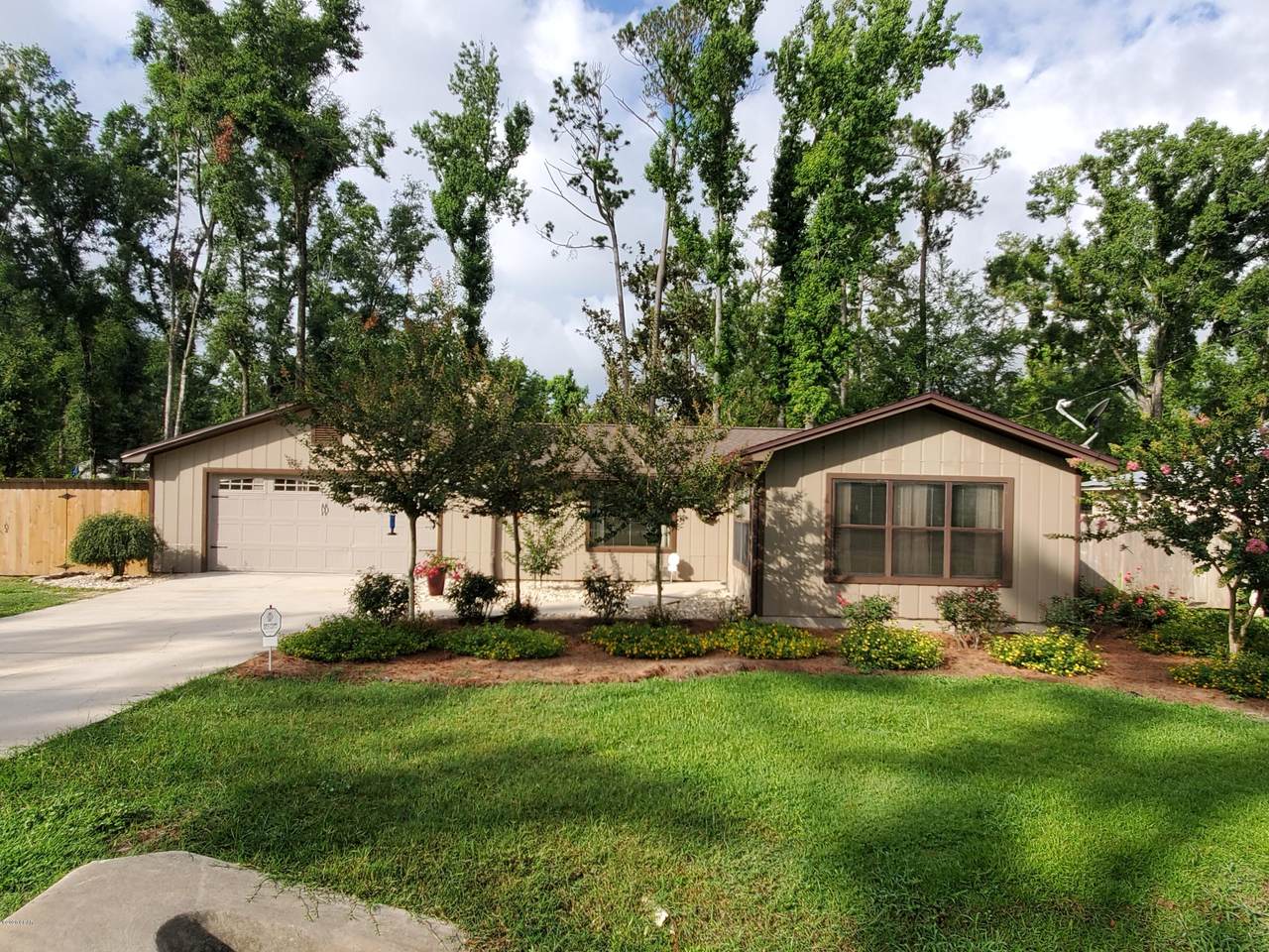 7723 Chattahoochee Circle - Photo 1