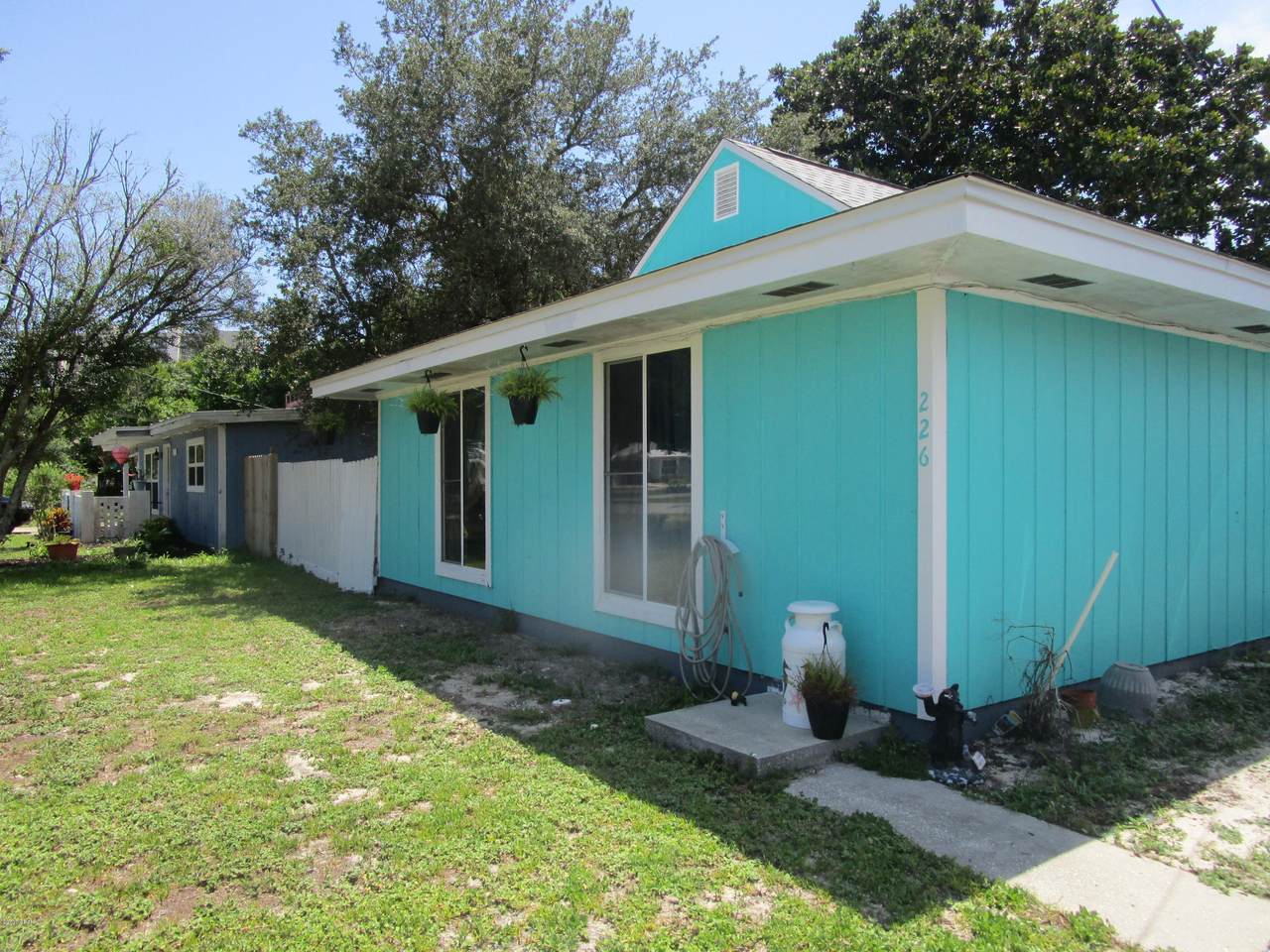 226 El Centro Boulevard - Photo 1