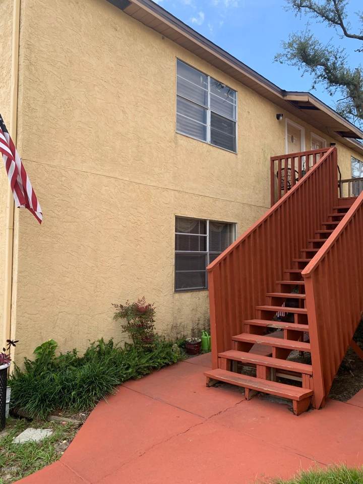 506 11th Street - Photo 1