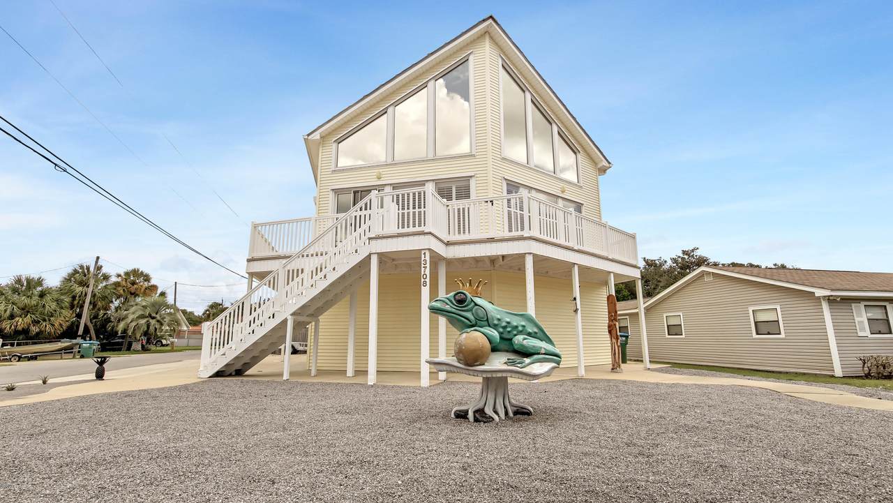 13708 Bay Avenue - Photo 1