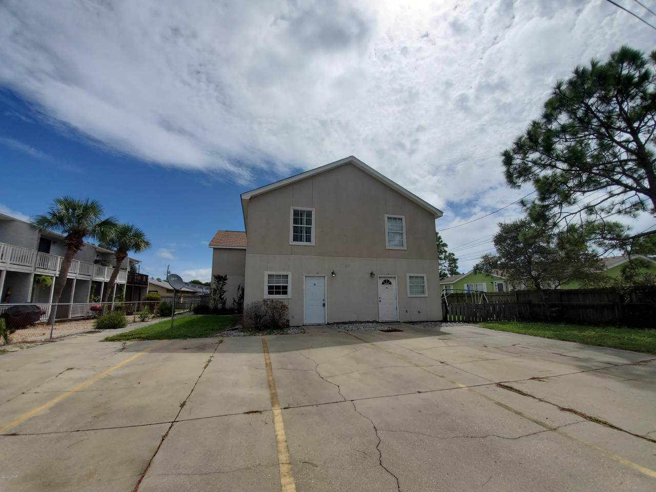 611 Gardenia Street - Photo 1