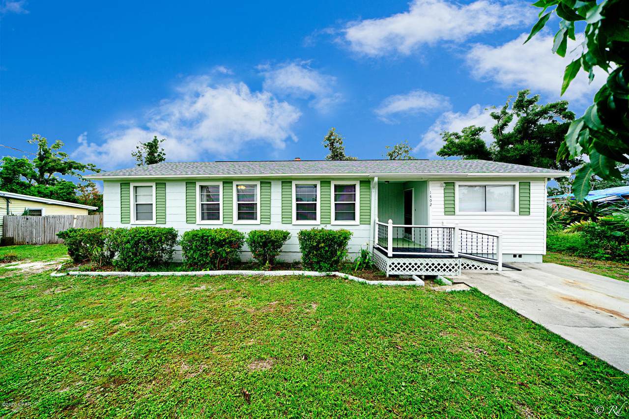 1402 Arthur Avenue - Photo 1