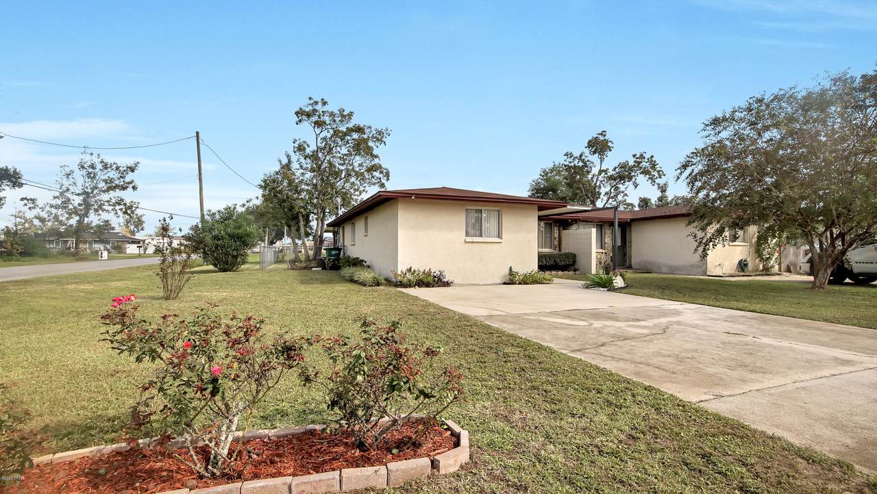6501 Winona Street - Photo 1
