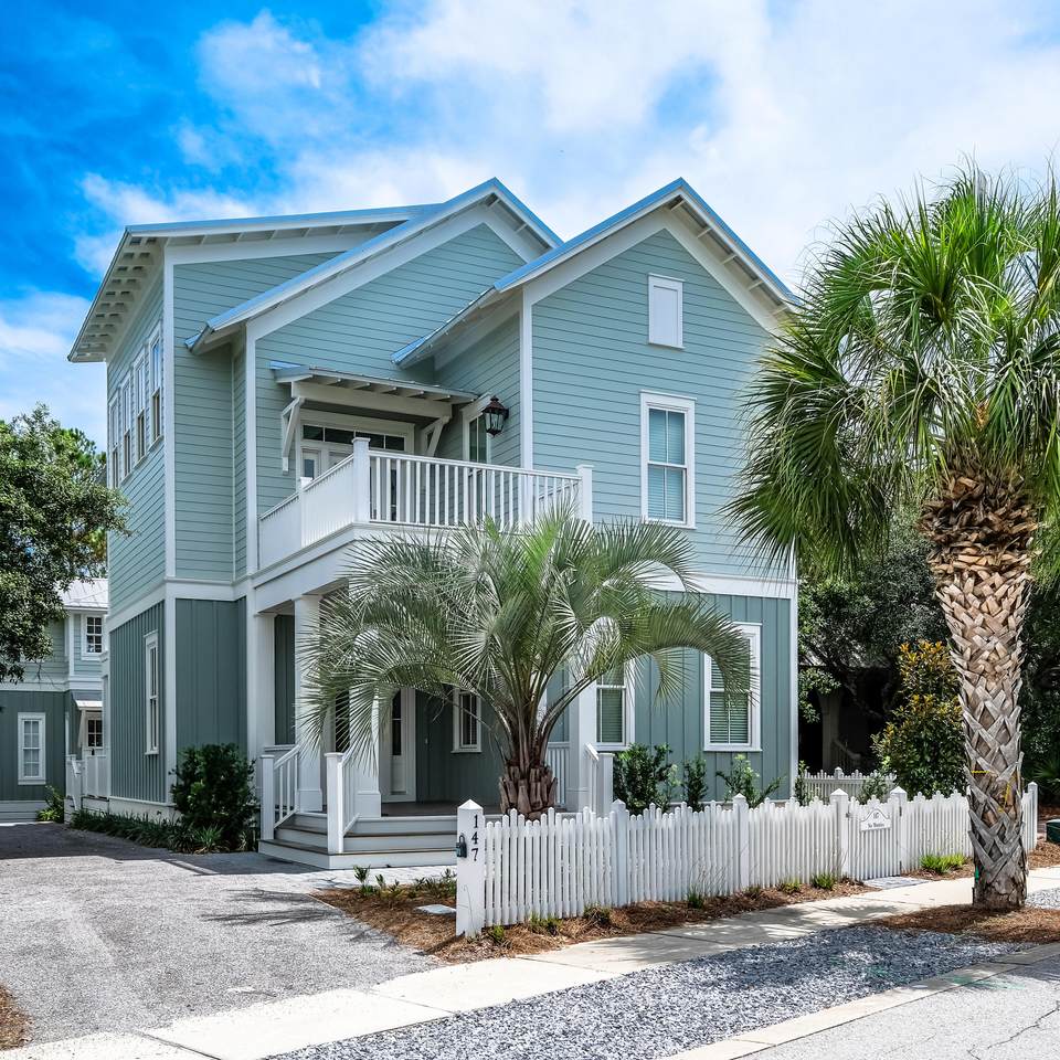 147 Parkshore Drive - Photo 1