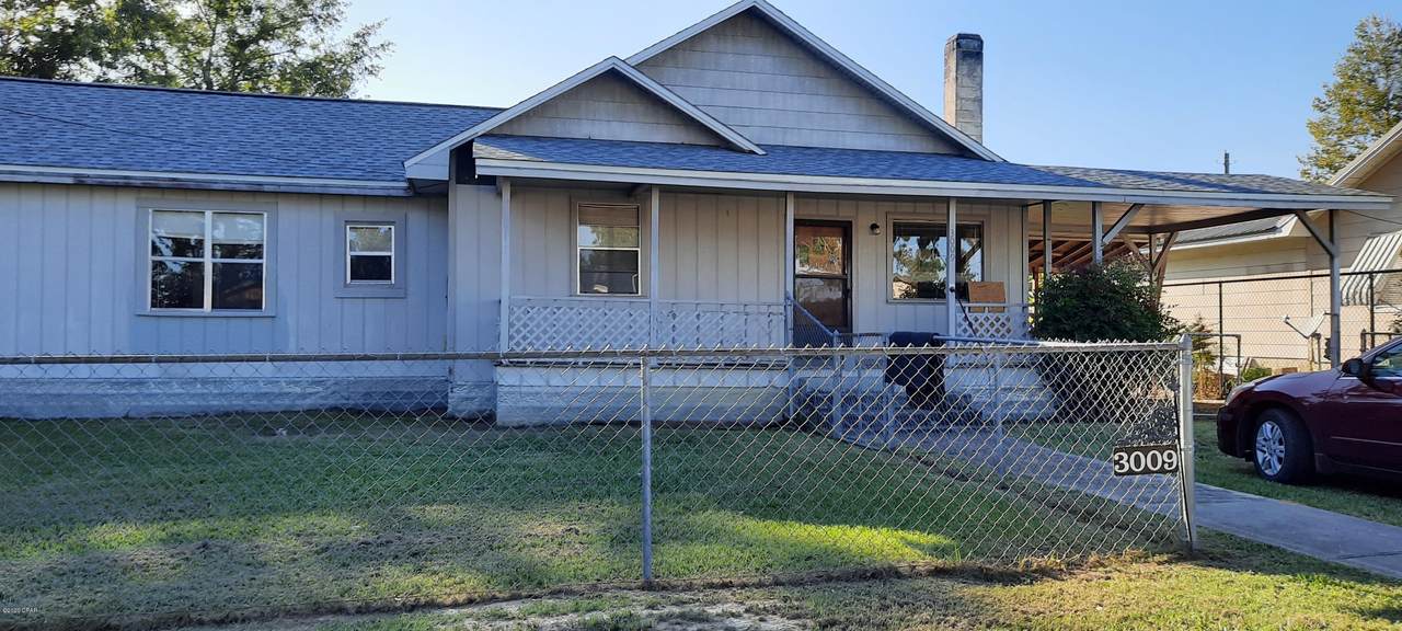 3009 8th Street - Photo 1