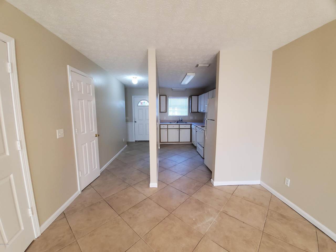 611 Gardenia Street - Photo 1