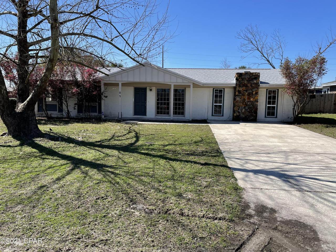 204 Gay Avenue - Photo 1