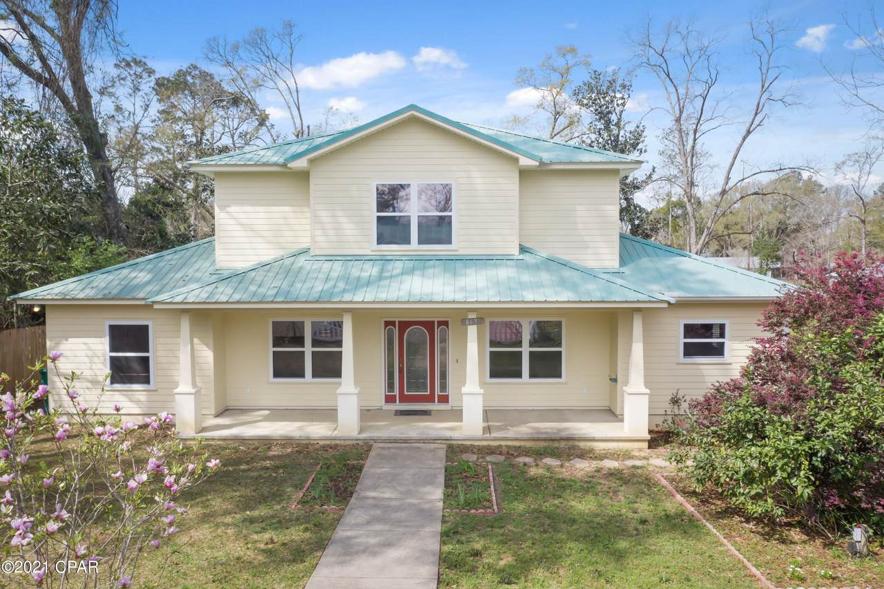 862 Chesnut Hill Street - Photo 1