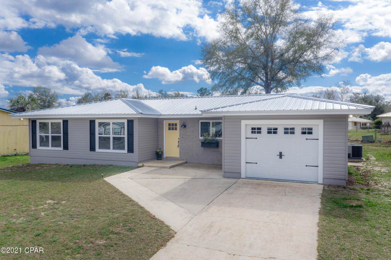 1805 Ulmer Lane - Photo 1