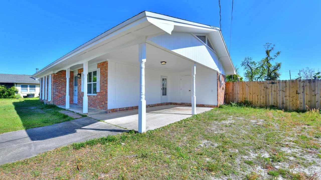 1917 Monroe Avenue - Photo 1