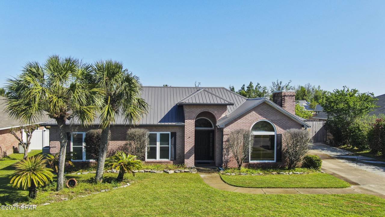 503 Parkwood Drive - Photo 1