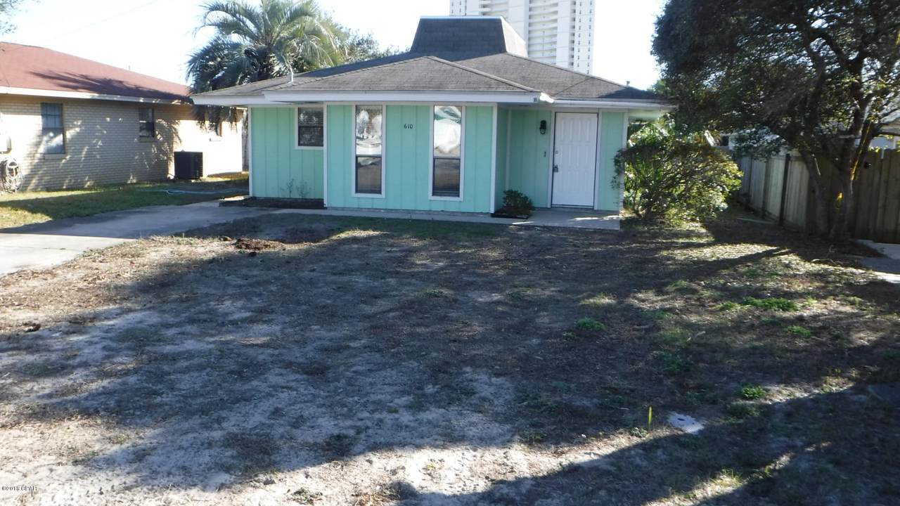 610 Poinsettia Court - Photo 1