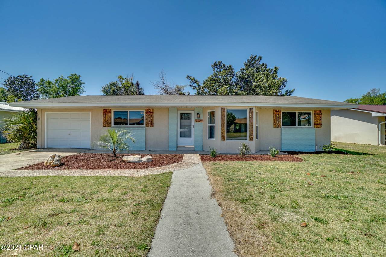 2525 Celia Avenue - Photo 1