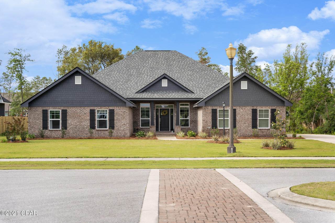 140 Lake Merial Boulevard - Photo 1