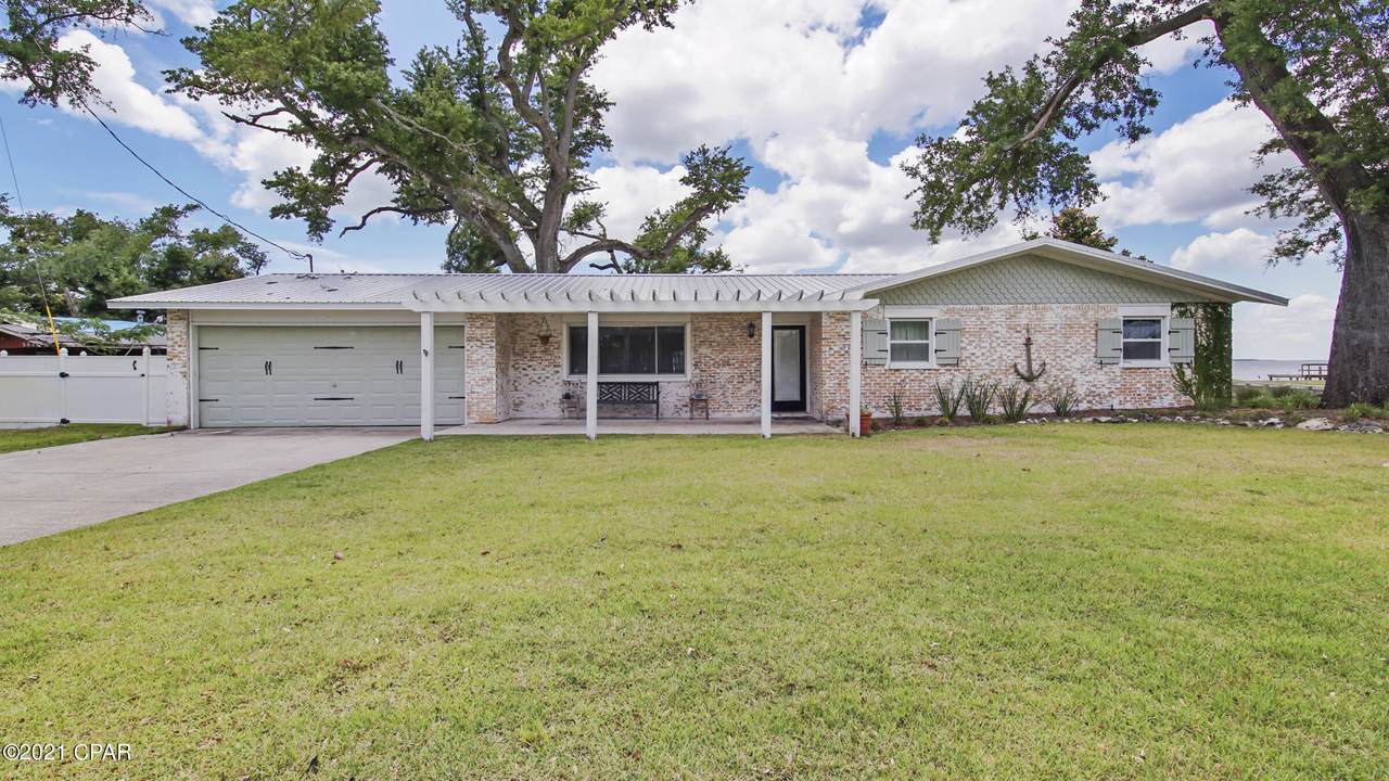 5826 Highway 2297 - Photo 1
