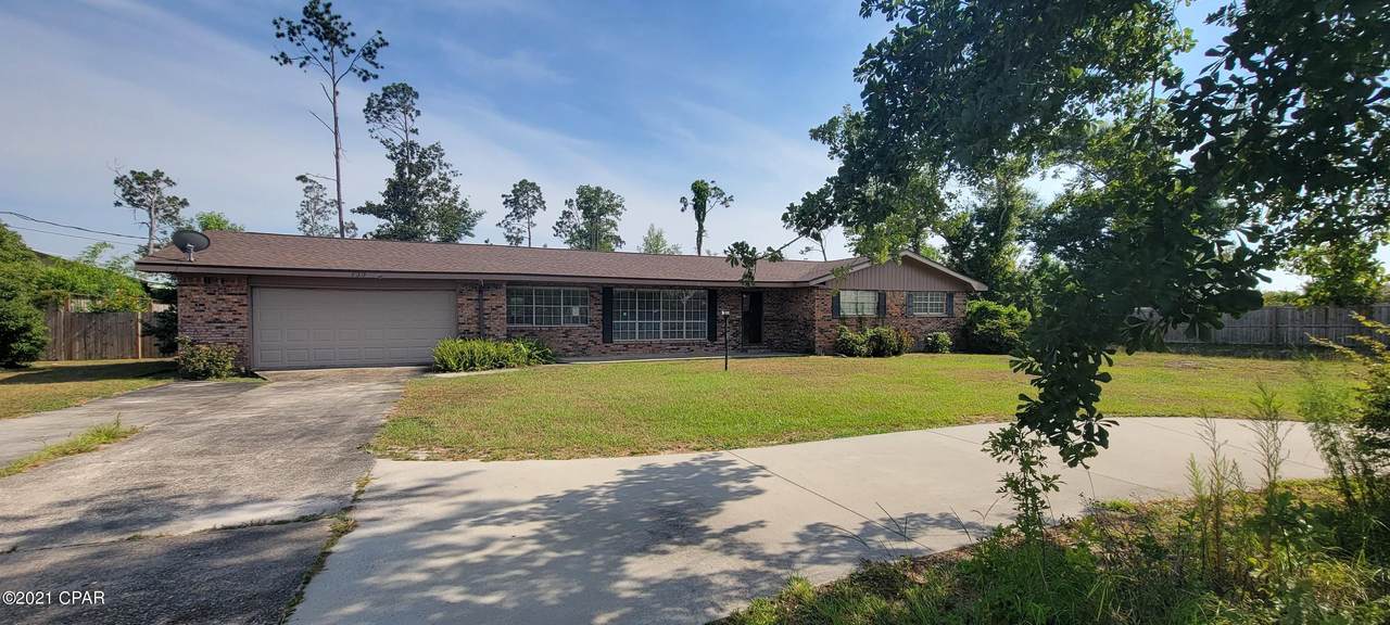 739 Baywood Drive - Photo 1