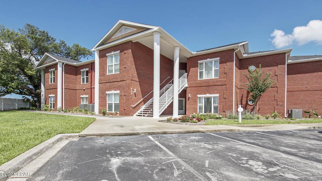 644 Florida Avenue - Photo 1