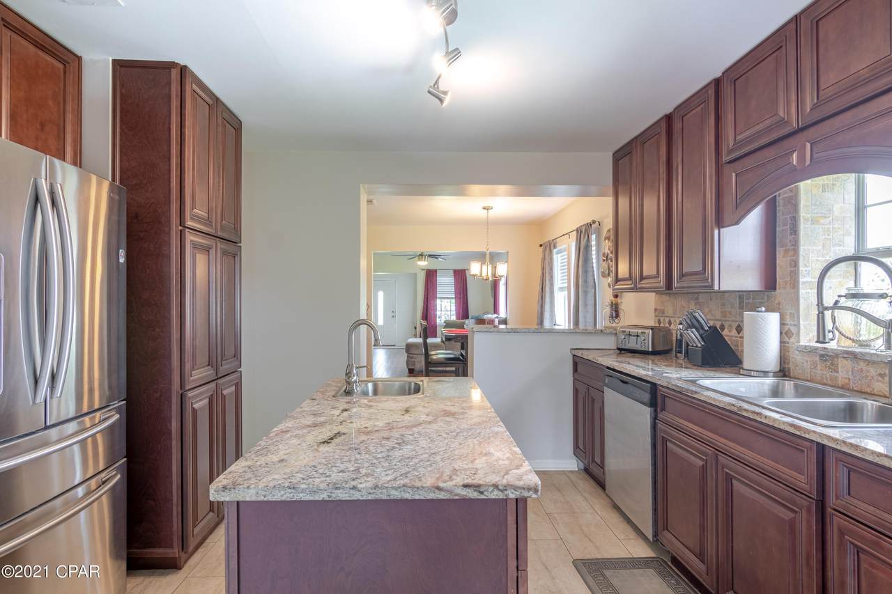 508 James Avenue - Photo 1