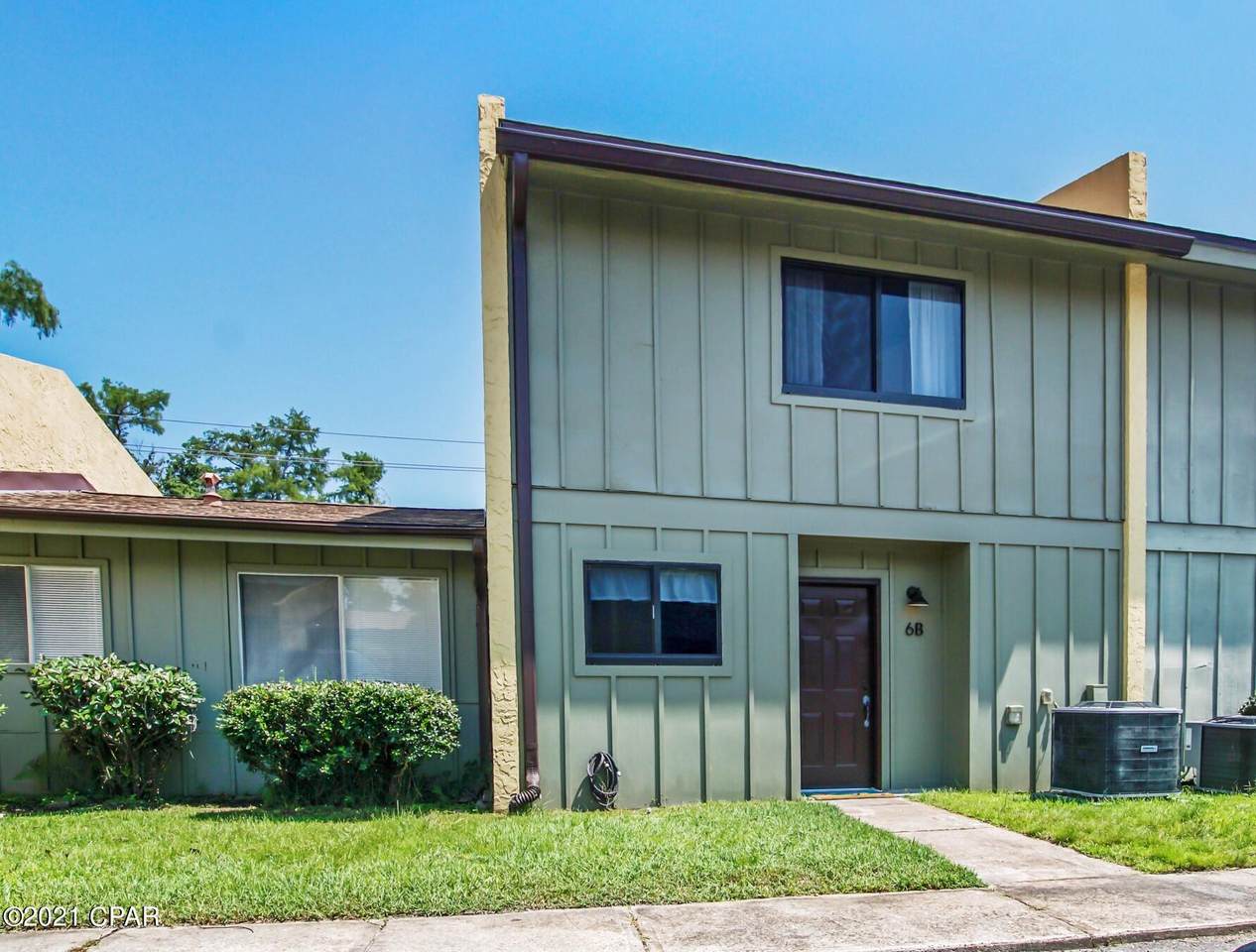 1025 19th Street - Photo 1