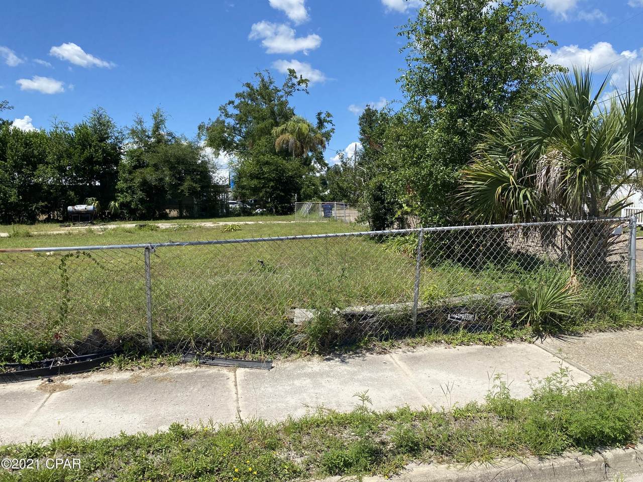 2615 3RD Street - Photo 1