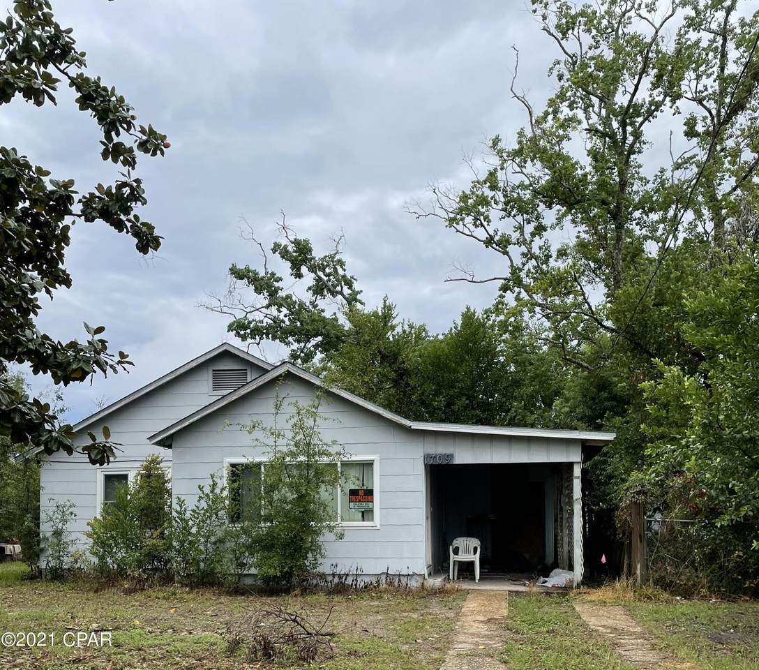1709 Foster Avenue - Photo 1