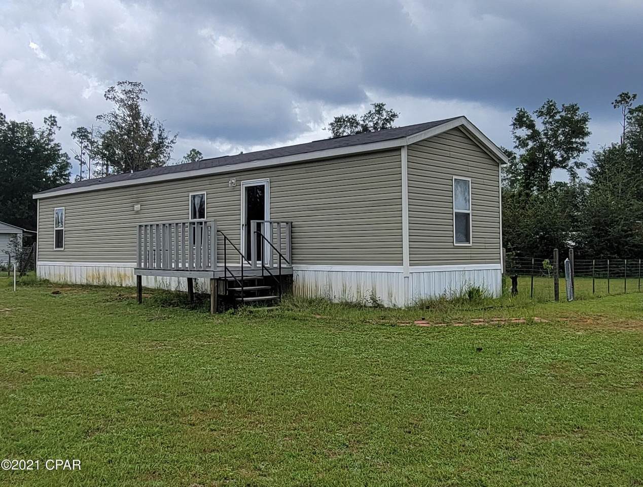 12105 Parkwood Road - Photo 1
