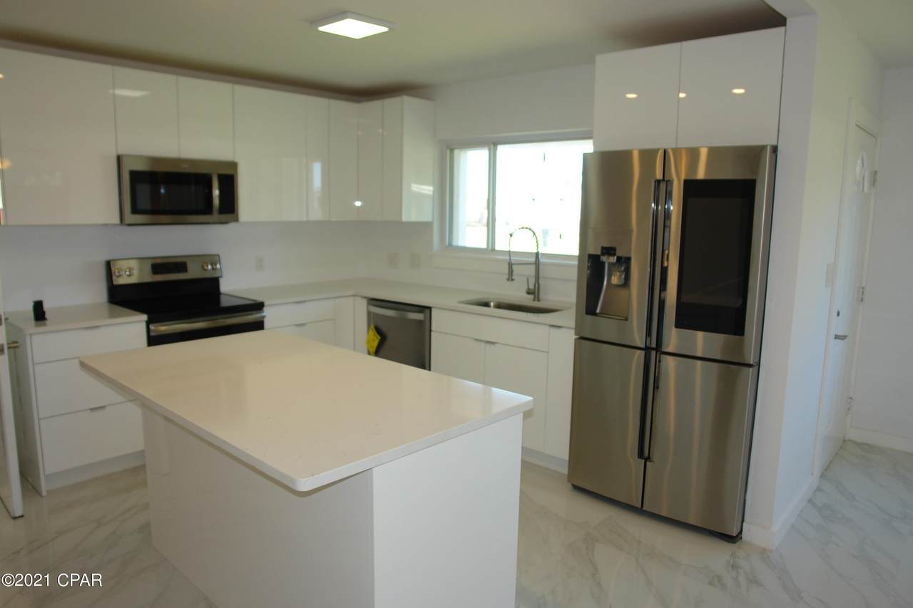 504 9th Street - Photo 1