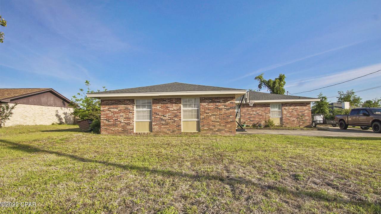 941 Rosemont Drive - Photo 1