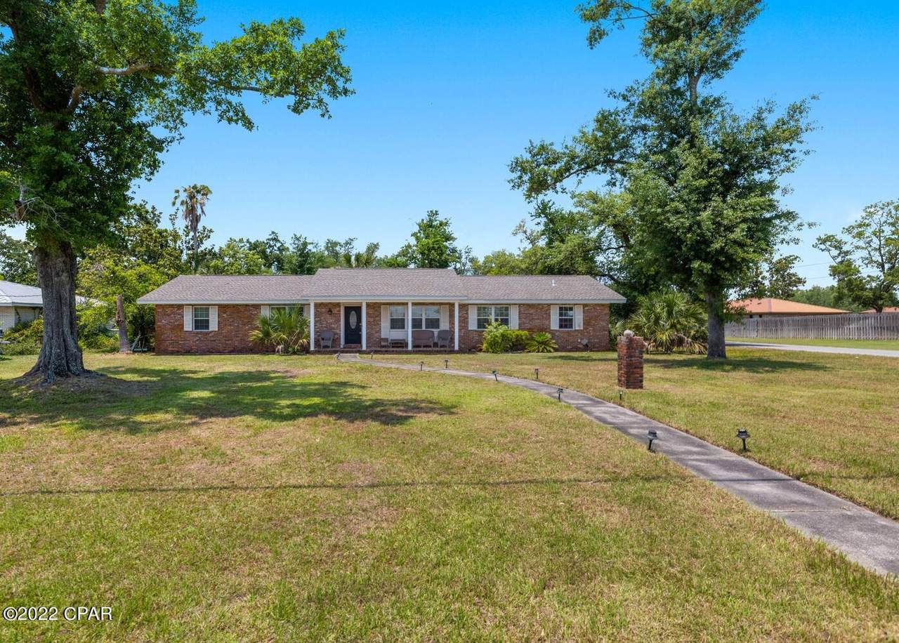 302 Virginia Avenue - Photo 1