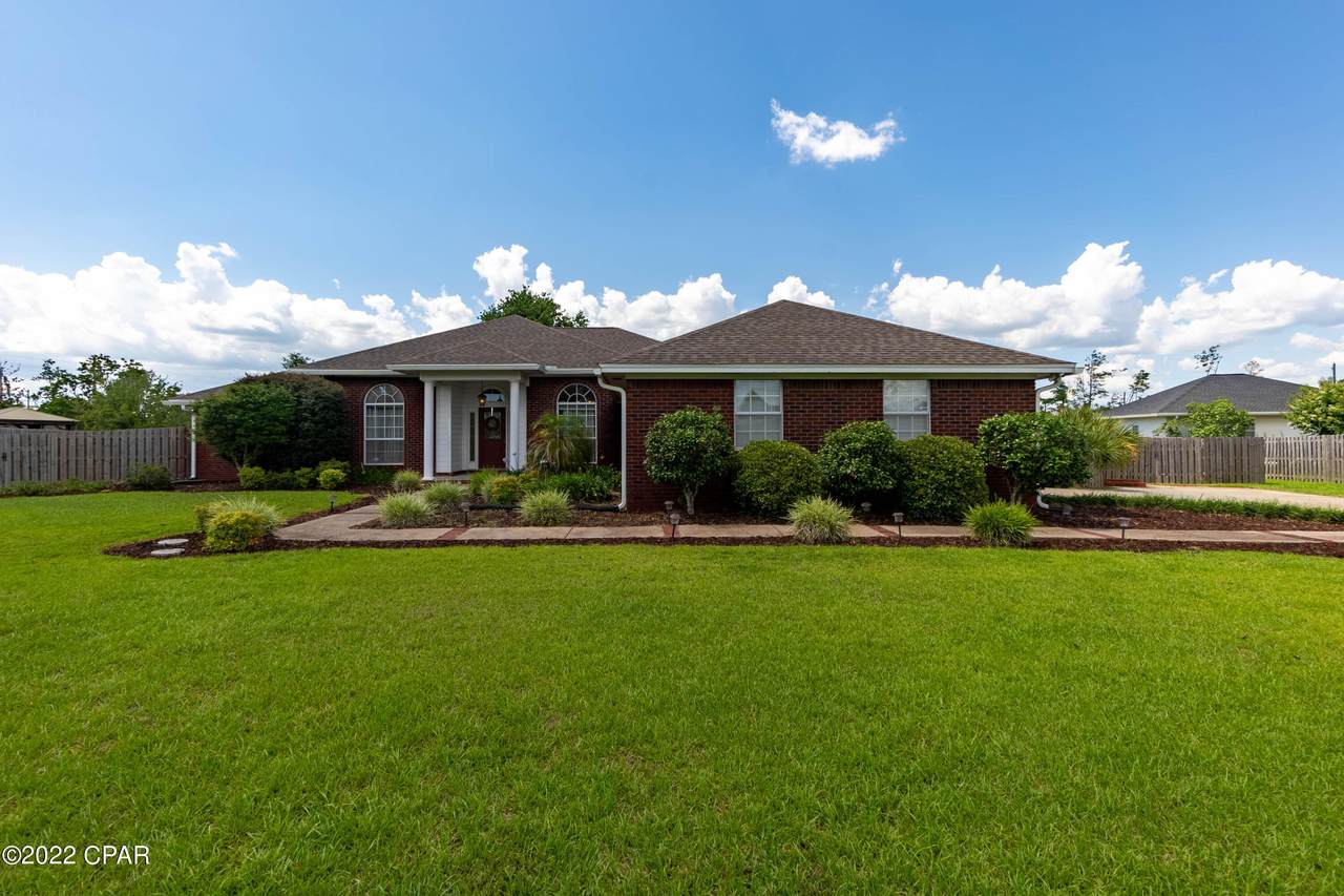 924 College Boulevard - Photo 1