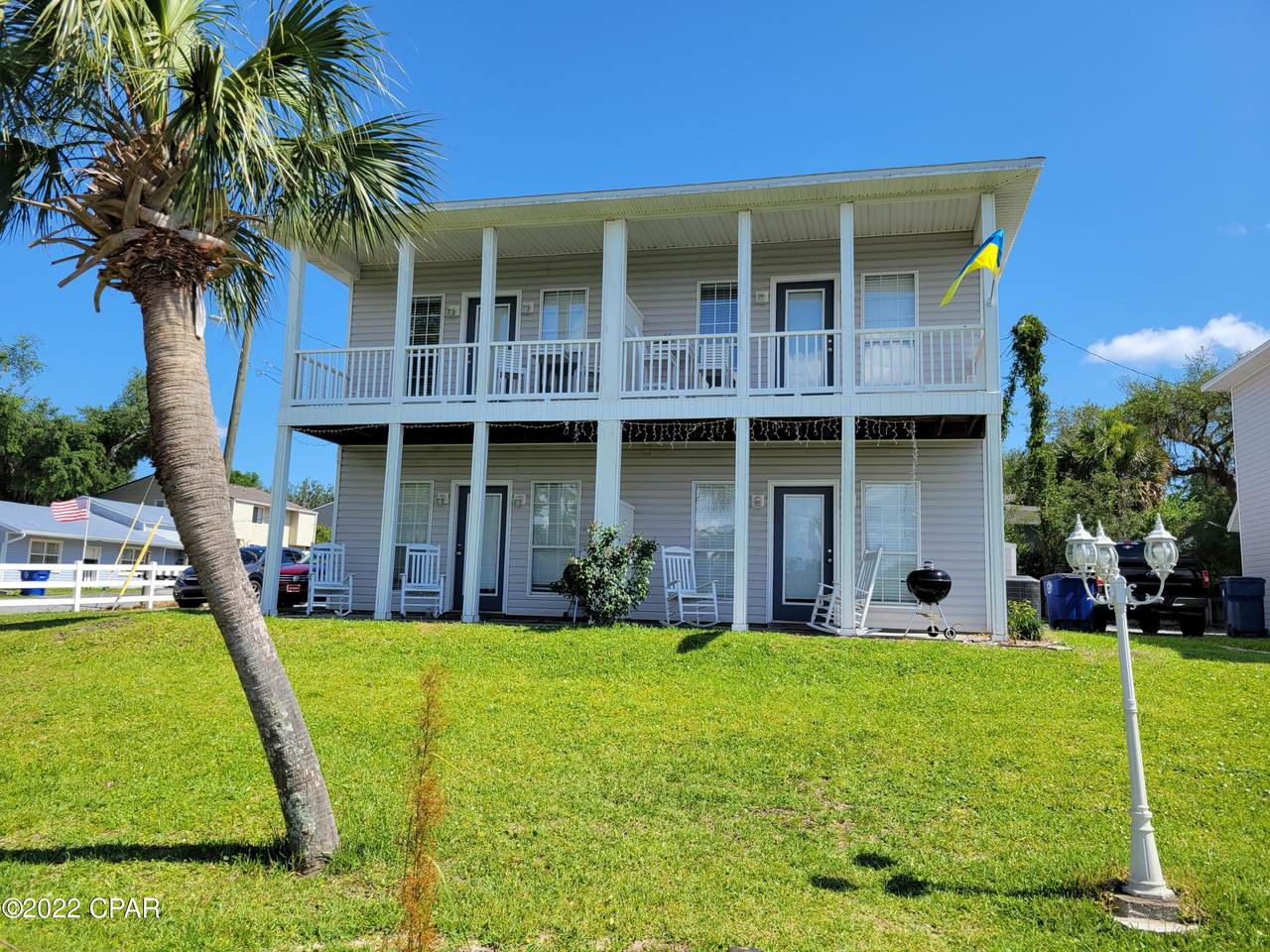 1207 Drake Avenue - Photo 1
