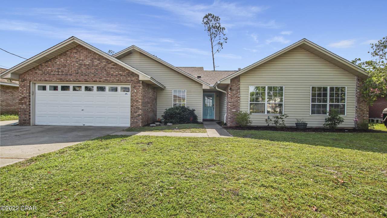 1232 Berthe Avenue - Photo 1